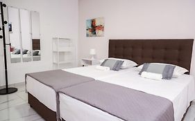 Lysandros Apartments In Athens, Near The Metro