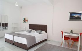 Lysandros Apartments In Athens, Near The Metro
